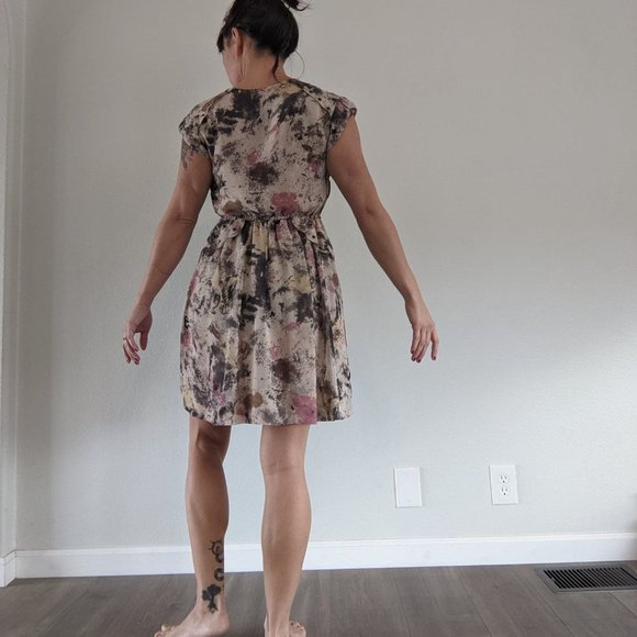 Flirty Floral Dress. (Just Jeans, size S) - Picture 4 of 5